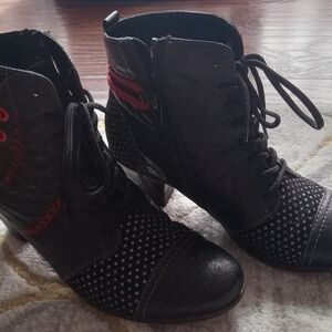 Stylish Black and Red Women's Ankle Boots